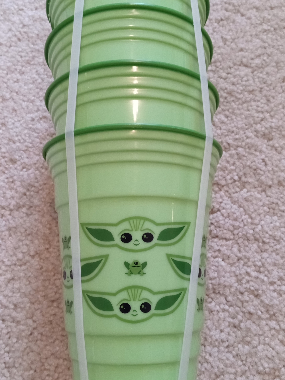 Disney Light Green Mandalorian  Stacked Party Cups (4) With Lids
